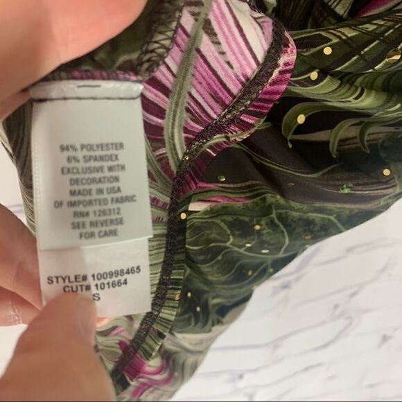 Dress Barn small woman’s top - Picture 4 of 6